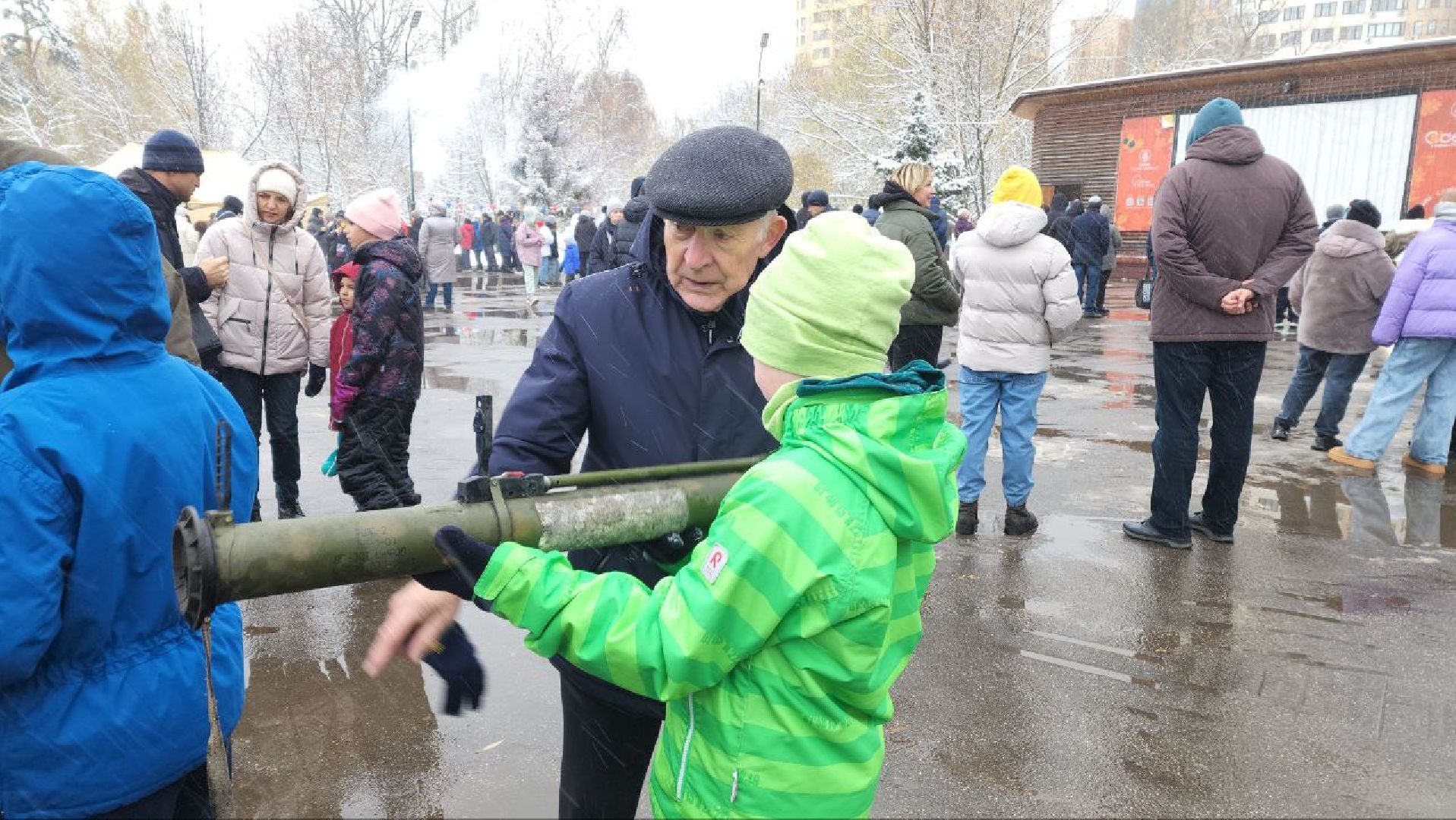 Реутов, день народного единства, Праздник, вертикалки, праздник в парке, мастер-класс, СВО, гуманитарная помощь, дроны,