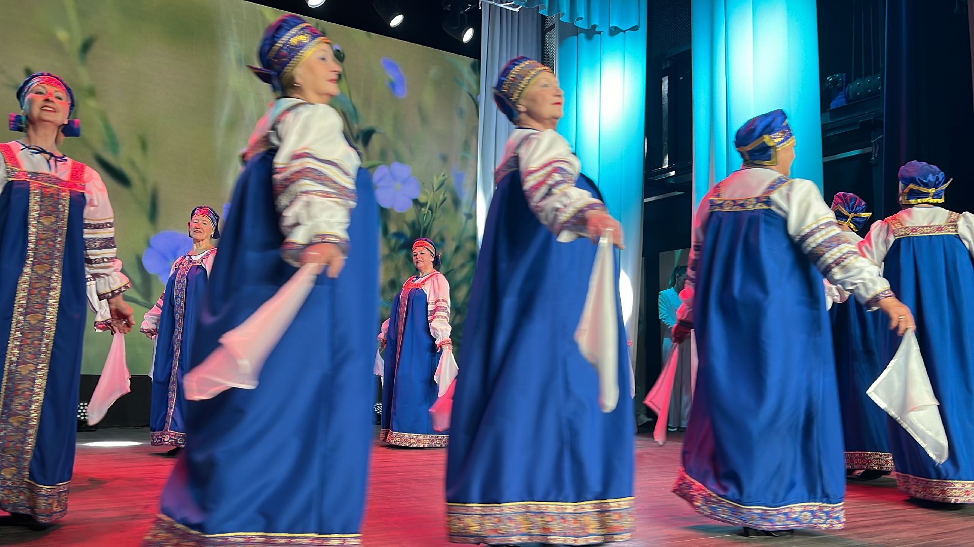 волоколамск, день народно единства, Родники, гала-концерт,