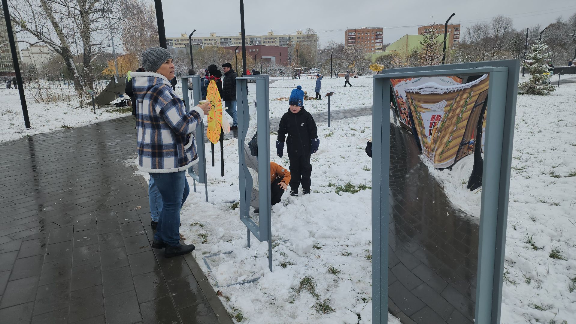 долгопрудный, день народного единства, снеговики, кривые зеркала, мастер класс, вертикалка,
