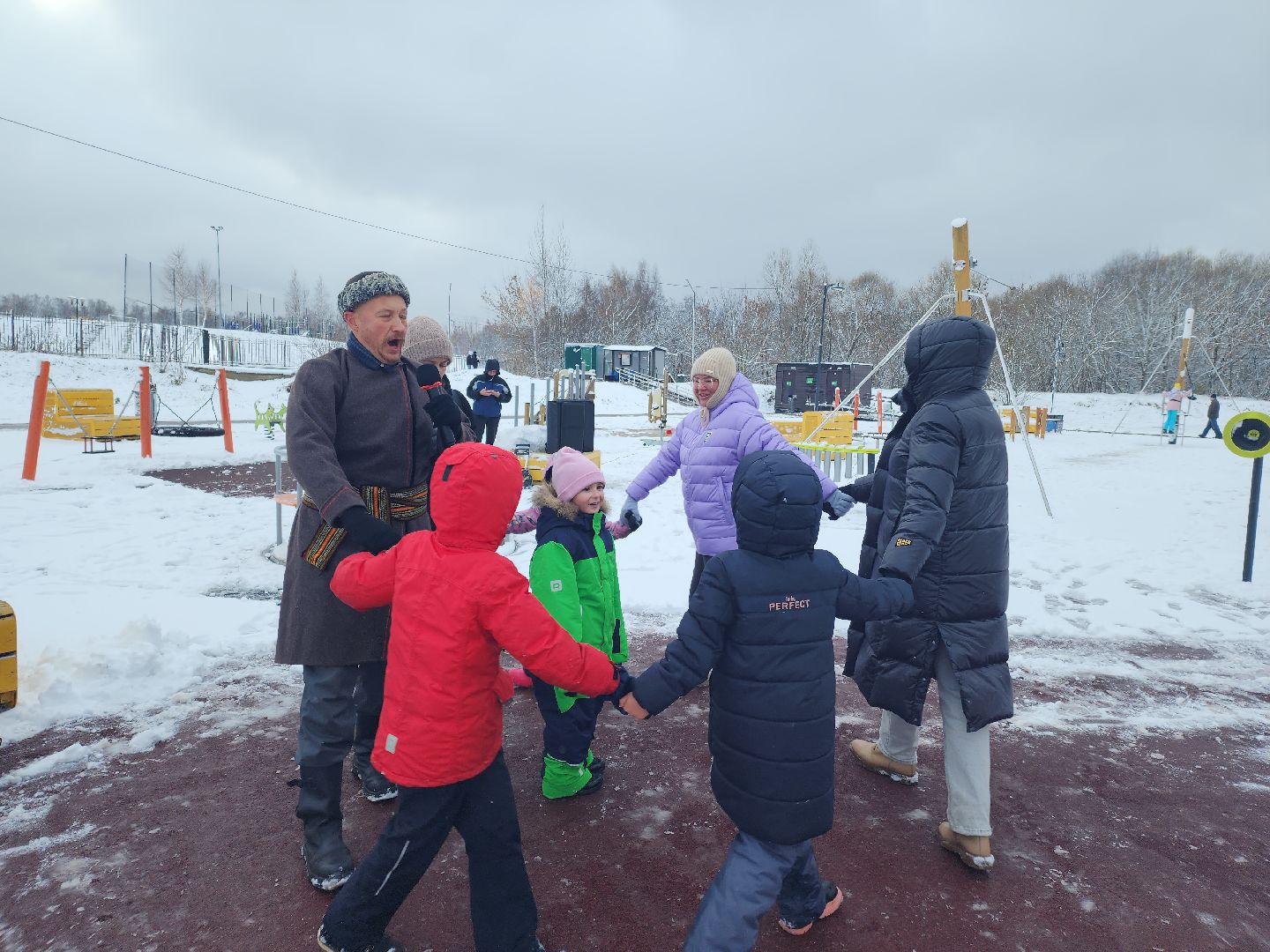 день народного единства, праздник в парке, народные традиции, вертикалка,