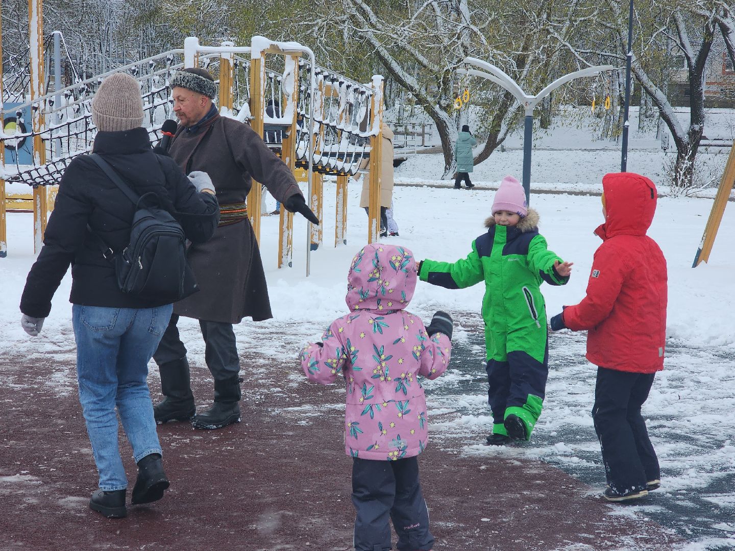 день народного единства, праздник в парке, народные традиции, вертикалка,