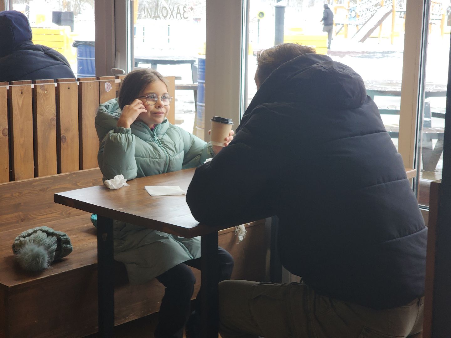 праздник в парке, первый снег, день народного единства, вертикалка,