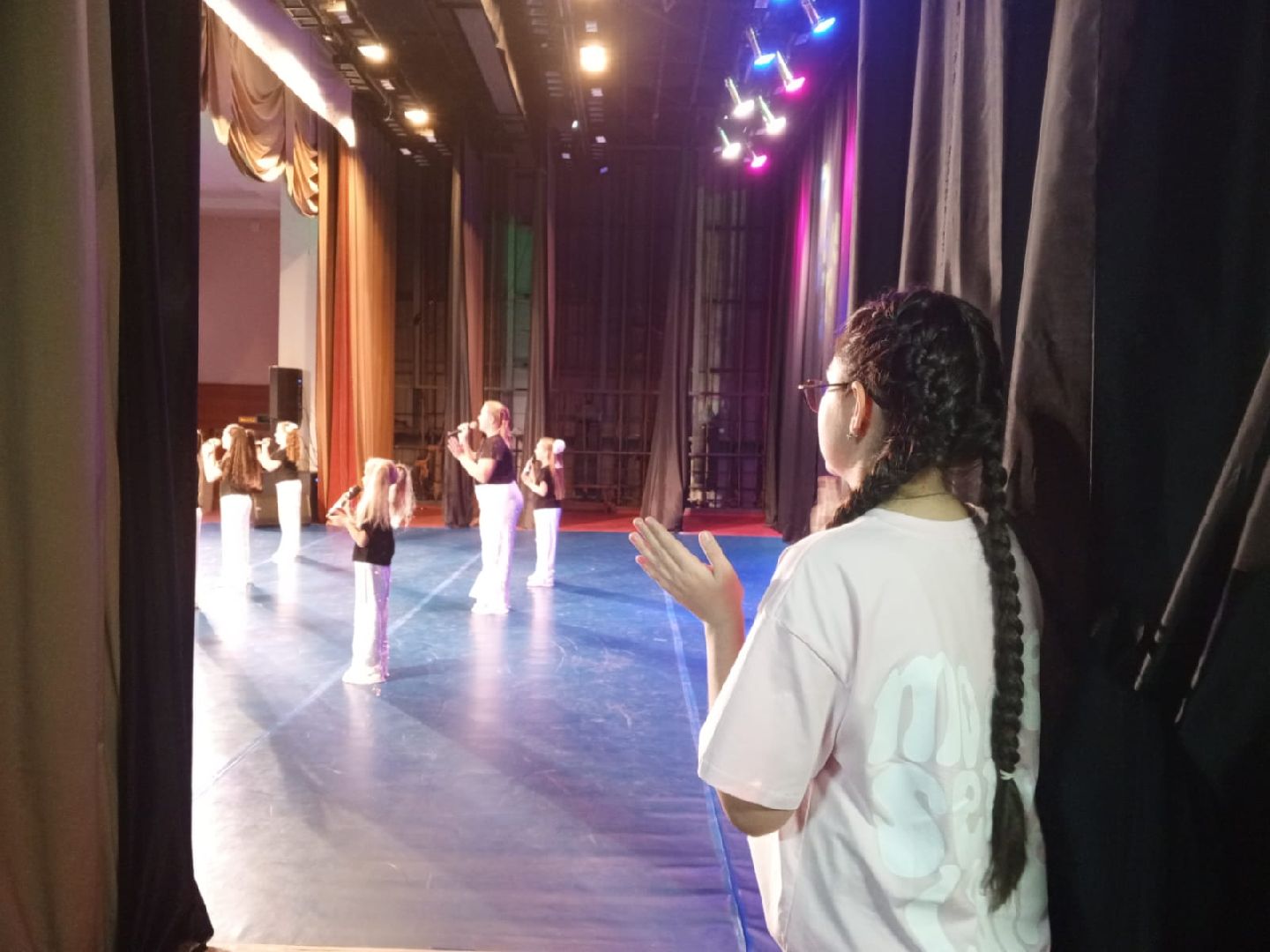 пушкино, дом культуры, поселок, день народного единства, праздник,вертикалка,