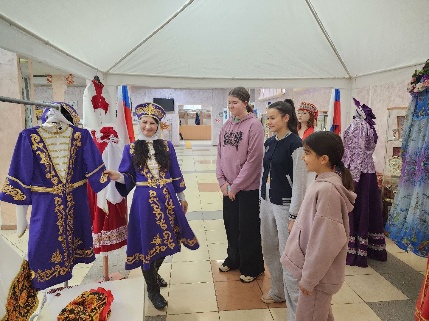 вертикалки, красноармейск, городской округ пушкинский, день народно единства, вертикалки, национальные костюмы,
