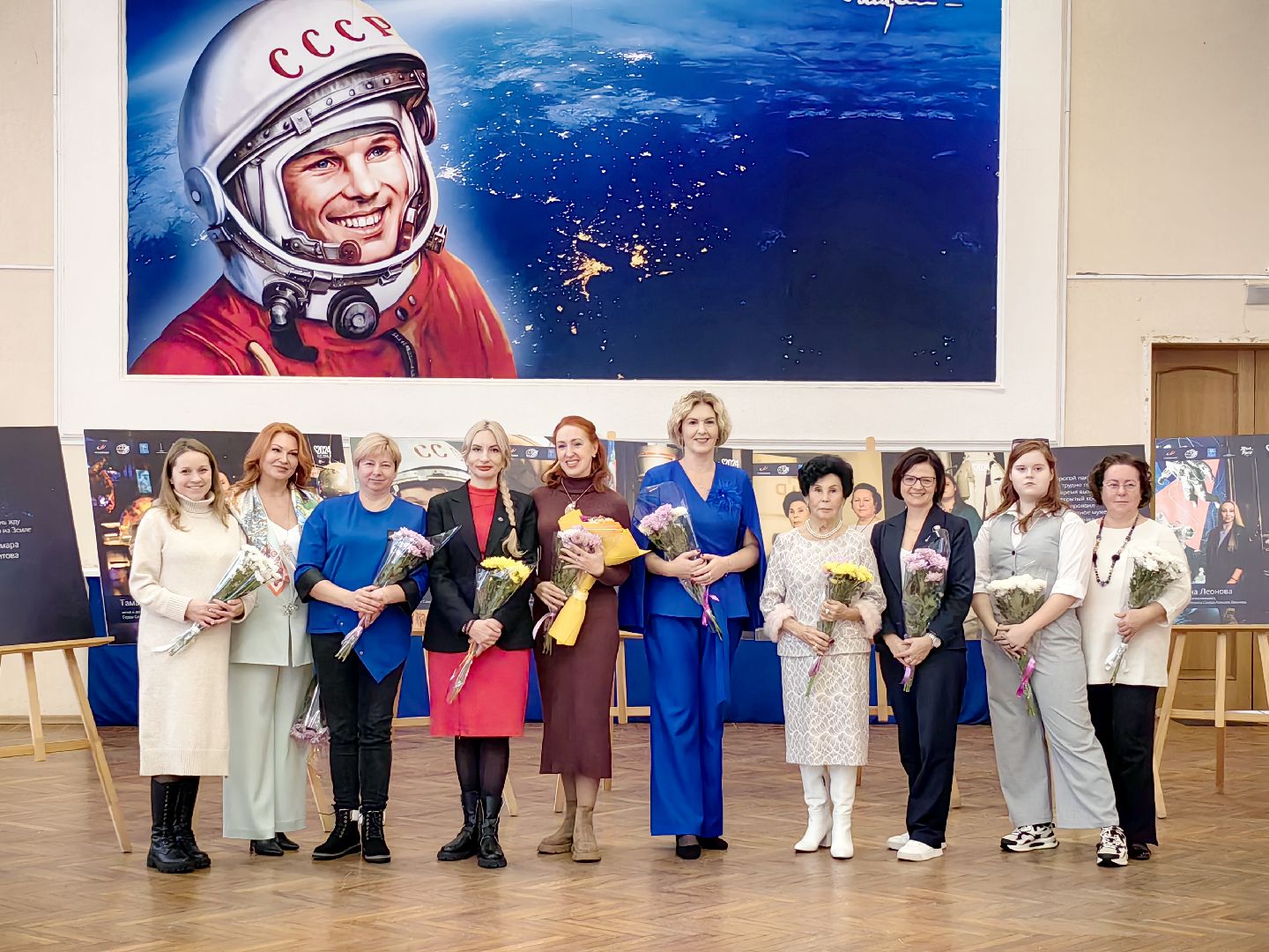 проект, жена героя, фотовыставка, дом космонавтов, герои, открытие выставки, вертикалки