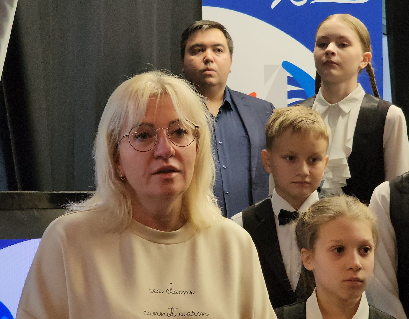 концерт, день народного единства, хор, депутат, вертикалка,