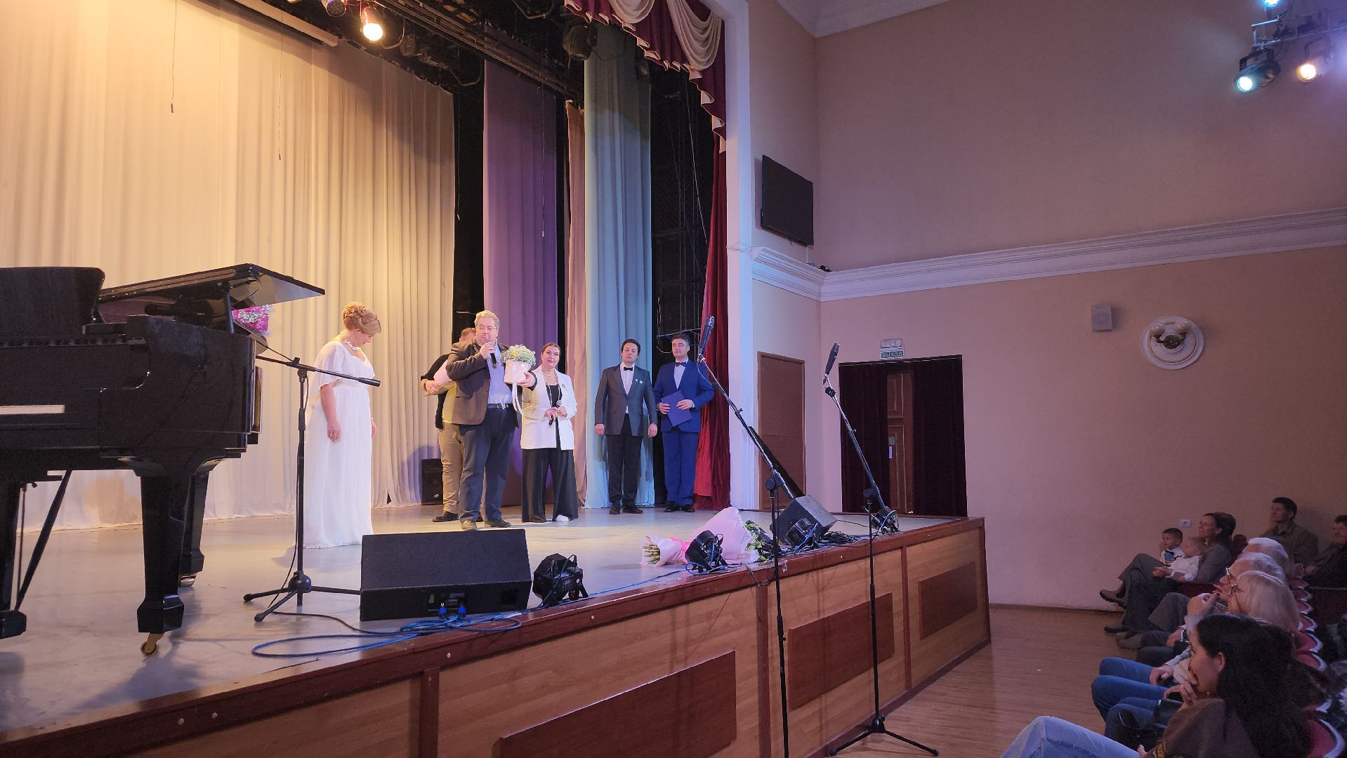 вертикалка, пушкино, юбилей, певица, опера, театр, артисты, концерт,