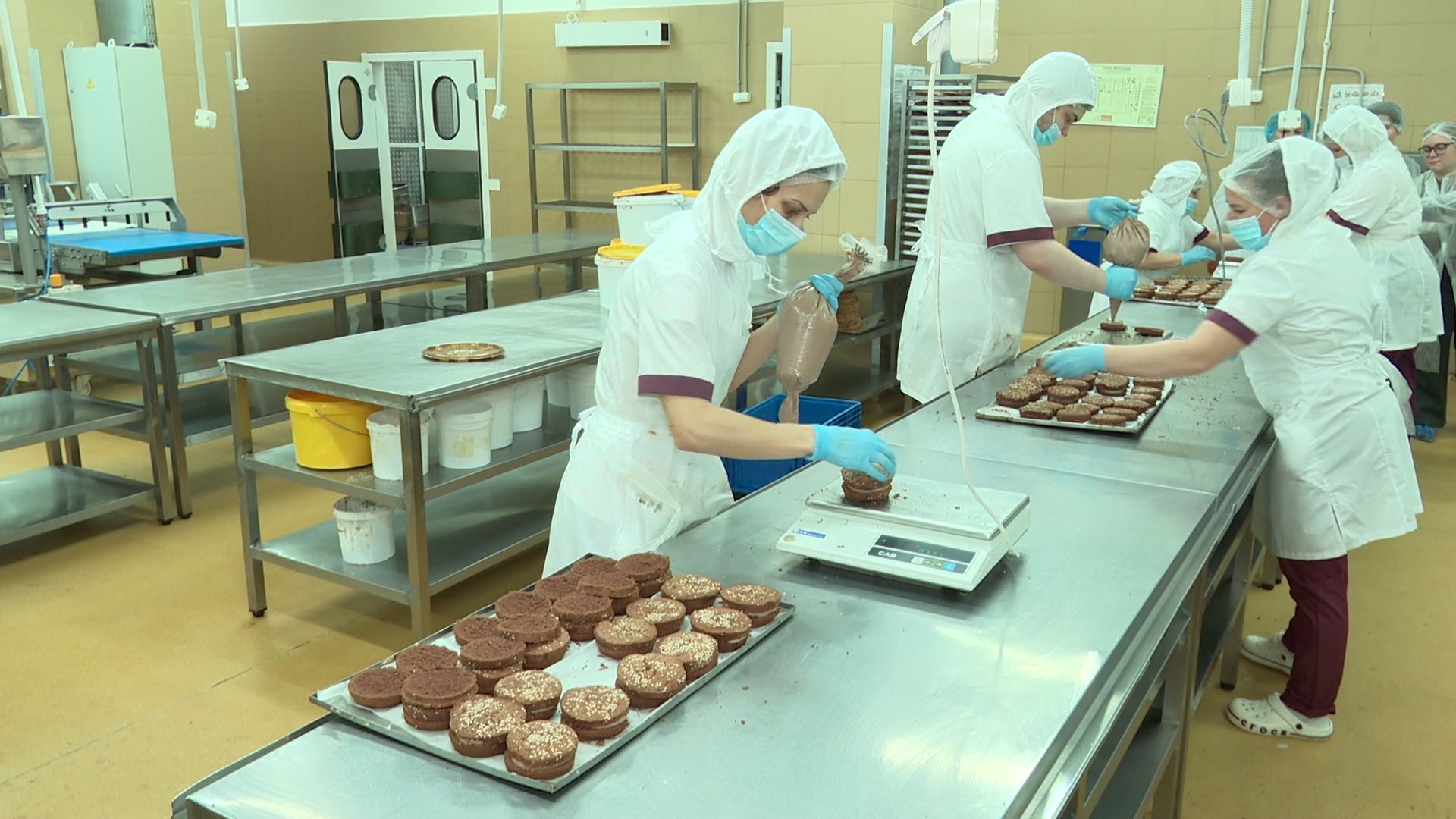 Реутов, вертикалки, экономика, У Палыча, сладкий бургер, творог и молоко, продукция года,