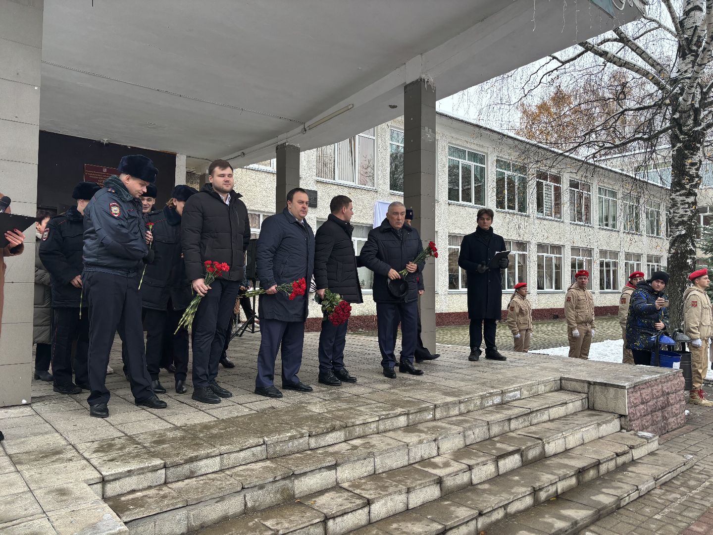 мемориальная доска, полиция, служба,