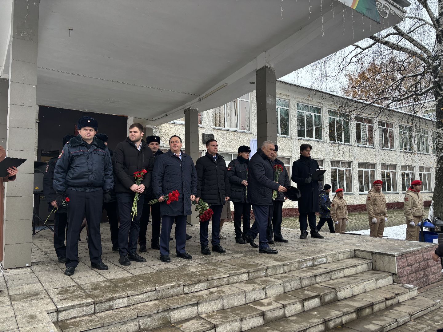 мемориальная доска, полиция, служба,