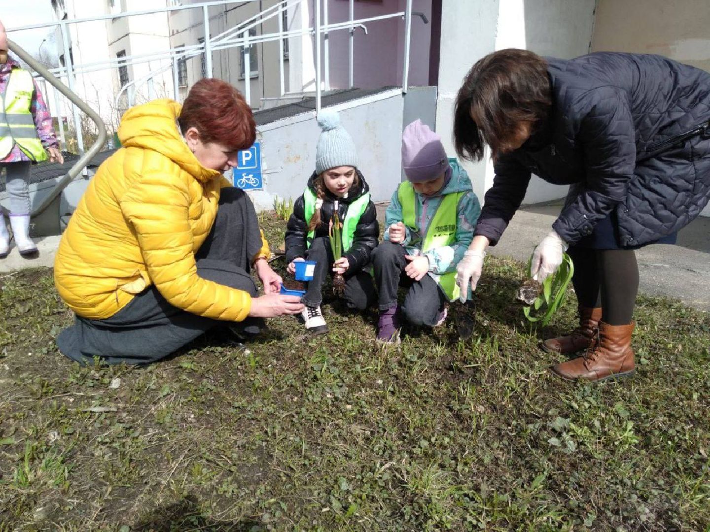 Реутов, месяц чистоты, благоустройство, субботник, мусор, грязь