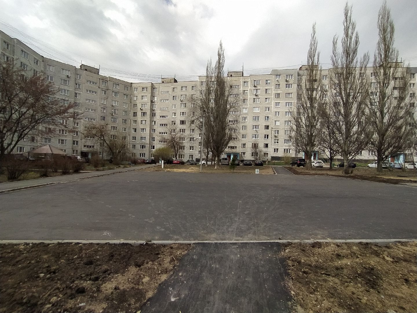 Детская площадка, качели, двор, благоустройство