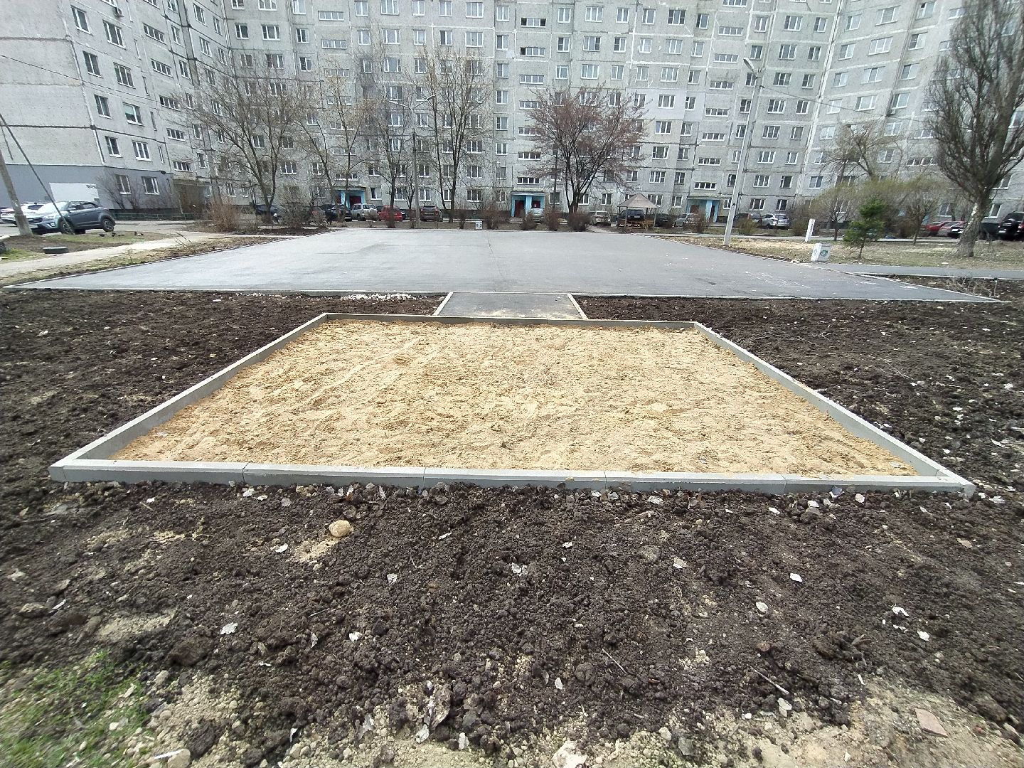 Детская площадка, качели, двор, благоустройство