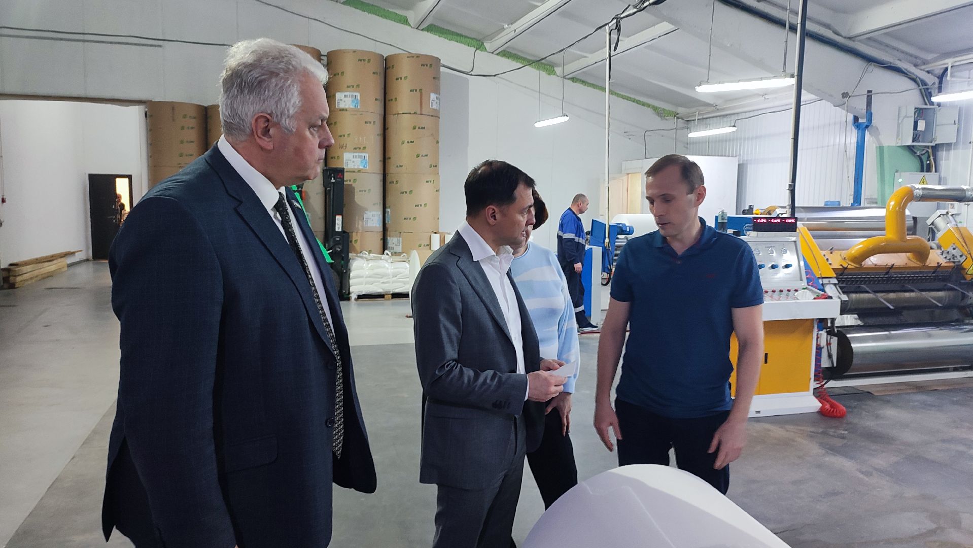 Кашира, Николай Ханин, КЗБИ, бумажные изделия