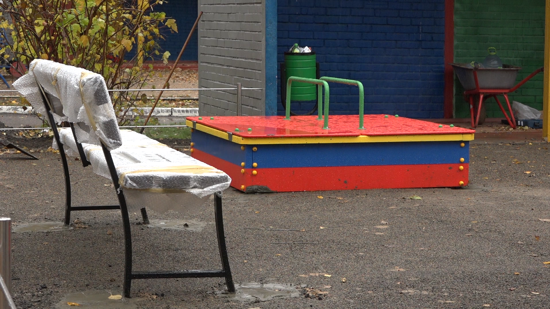 школа Попова Власиха, дошкольный корпус Поповки, Власиха школа Попова, благоустройство детской площадки, ясельная группа в Поповке,