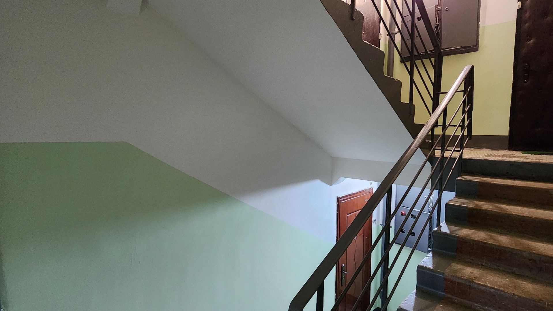 Раменский округ, Село Ульянино, Ремонт подъездов в Ульянино, Вертикальное видео, Вертикалка,