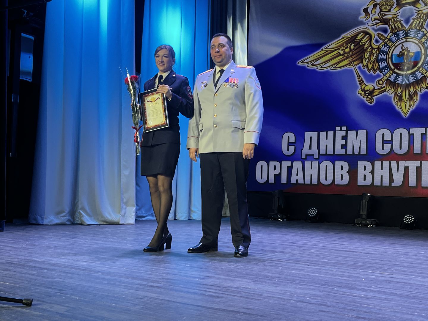 полицейские, полиция, день сотрудников мвд, концерт,