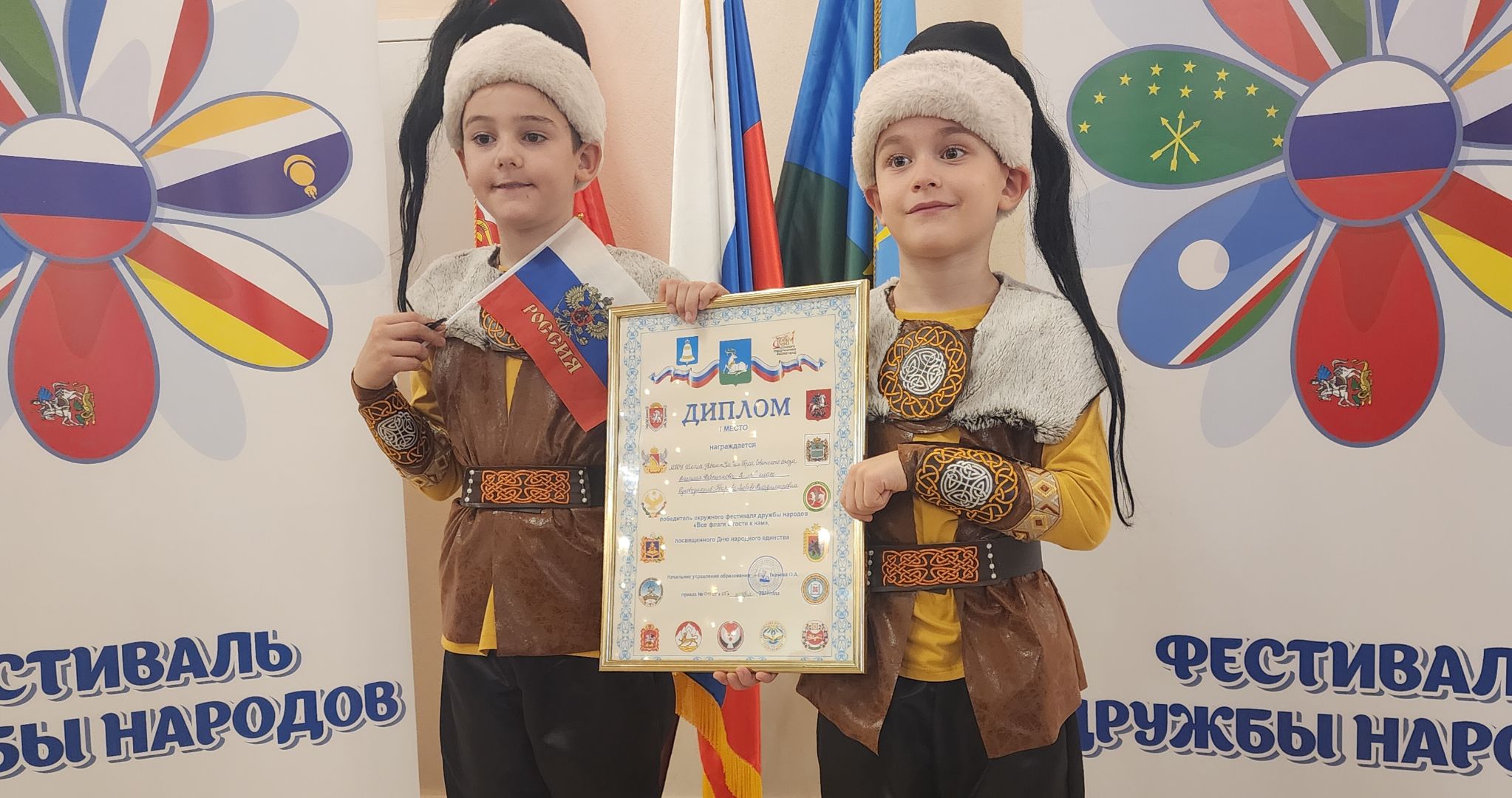 Звенигород, культура и туризм в подмосковье, образование в подмосковье, вертикалка,