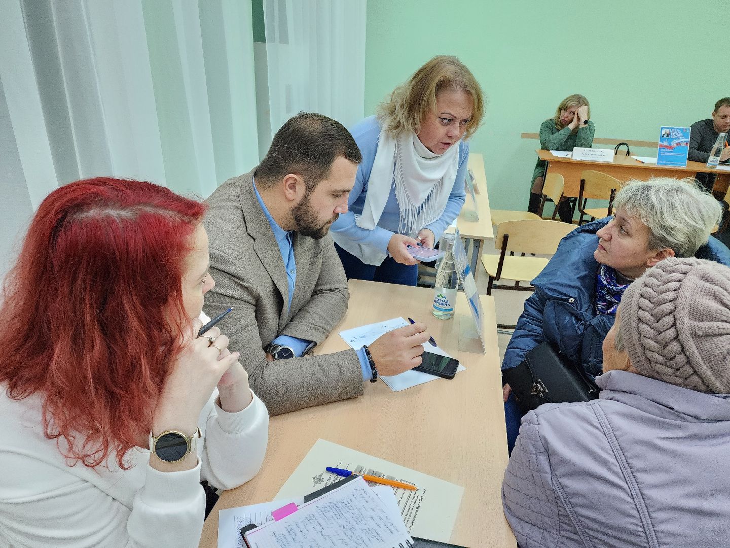 Чехов, деревня Крюково, выездная администрация, встреча с жителями, обращения граждан, освещение, ремонт моста, автобусное сообщение, глава округа михаил собакин,