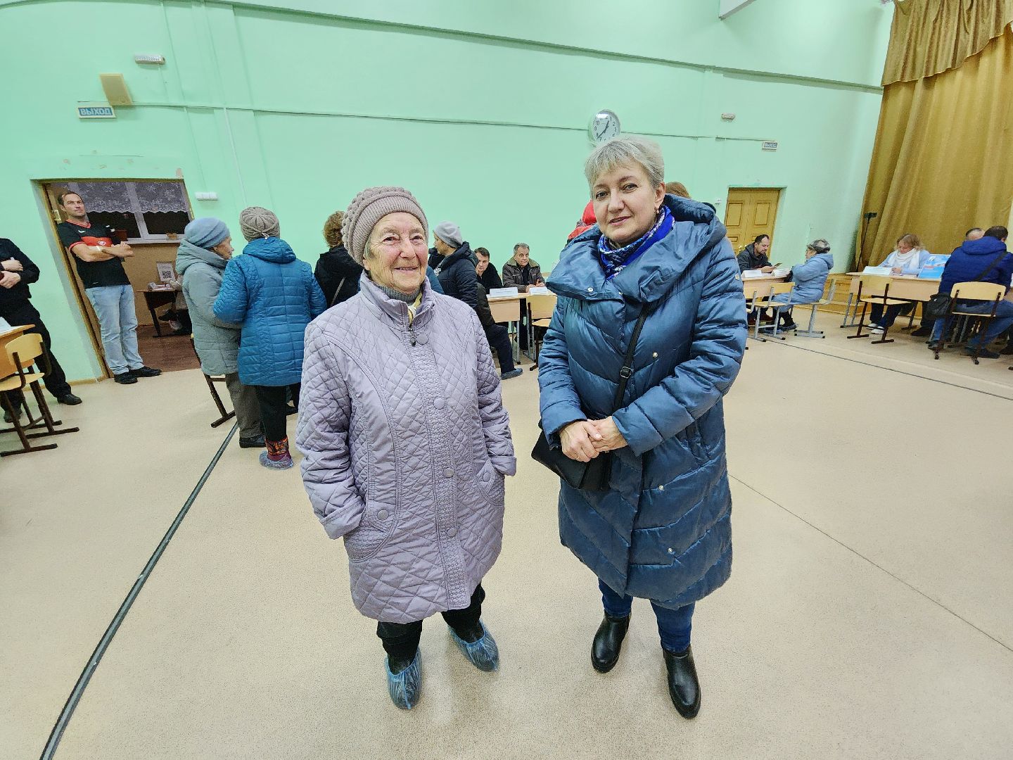 Чехов, деревня Крюково, выездная администрация, встреча с жителями, обращения граждан, освещение, ремонт моста, автобусное сообщение, глава округа михаил собакин,