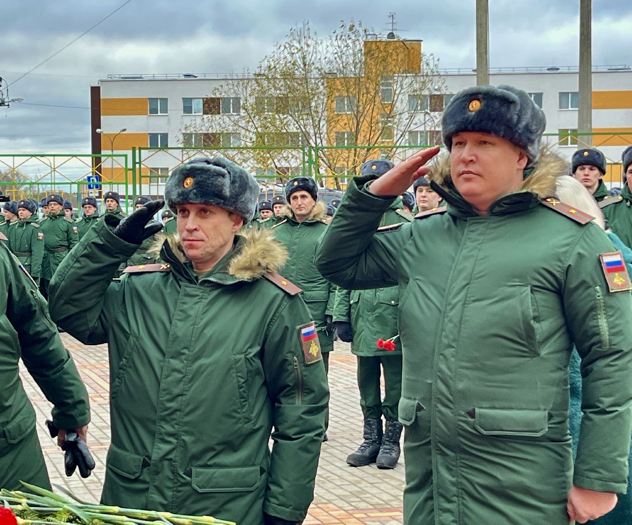 вертикальное видео, вертикалка, мемориальная доска, наро-фоминск, наро-фоминский городской округ, роман шамнэ, владимир завадский,