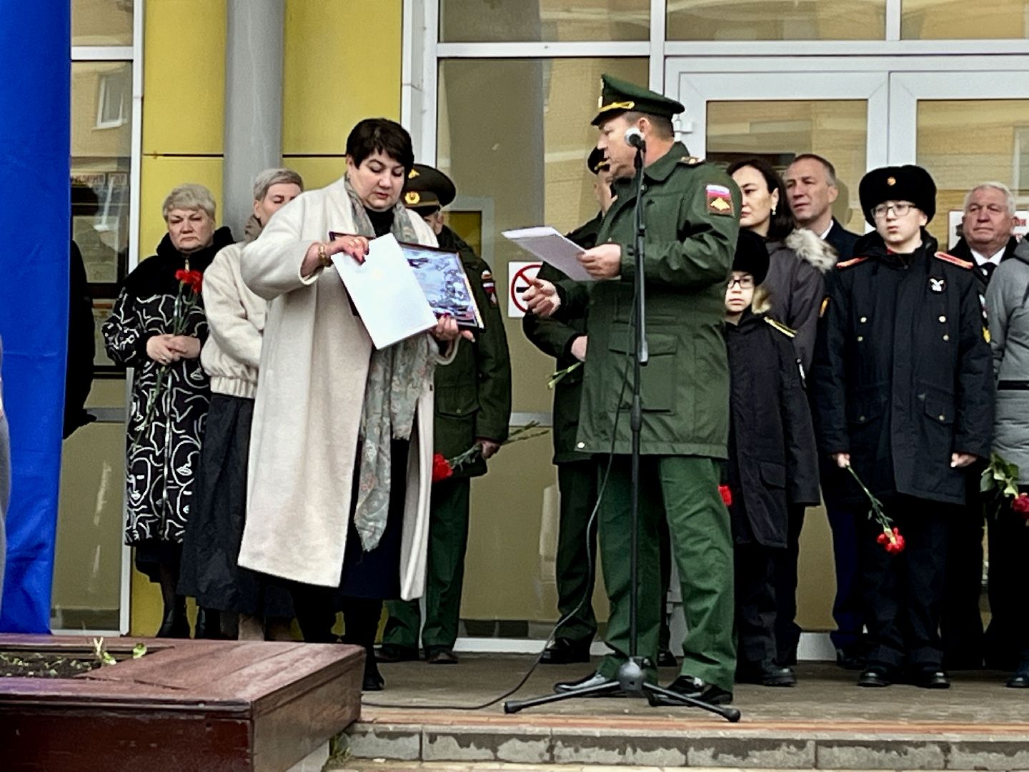 вертикальное видео, вертикалка, мемориальная доска, наро-фоминск, наро-фоминский городской округ, роман шамнэ, владимир завадский,