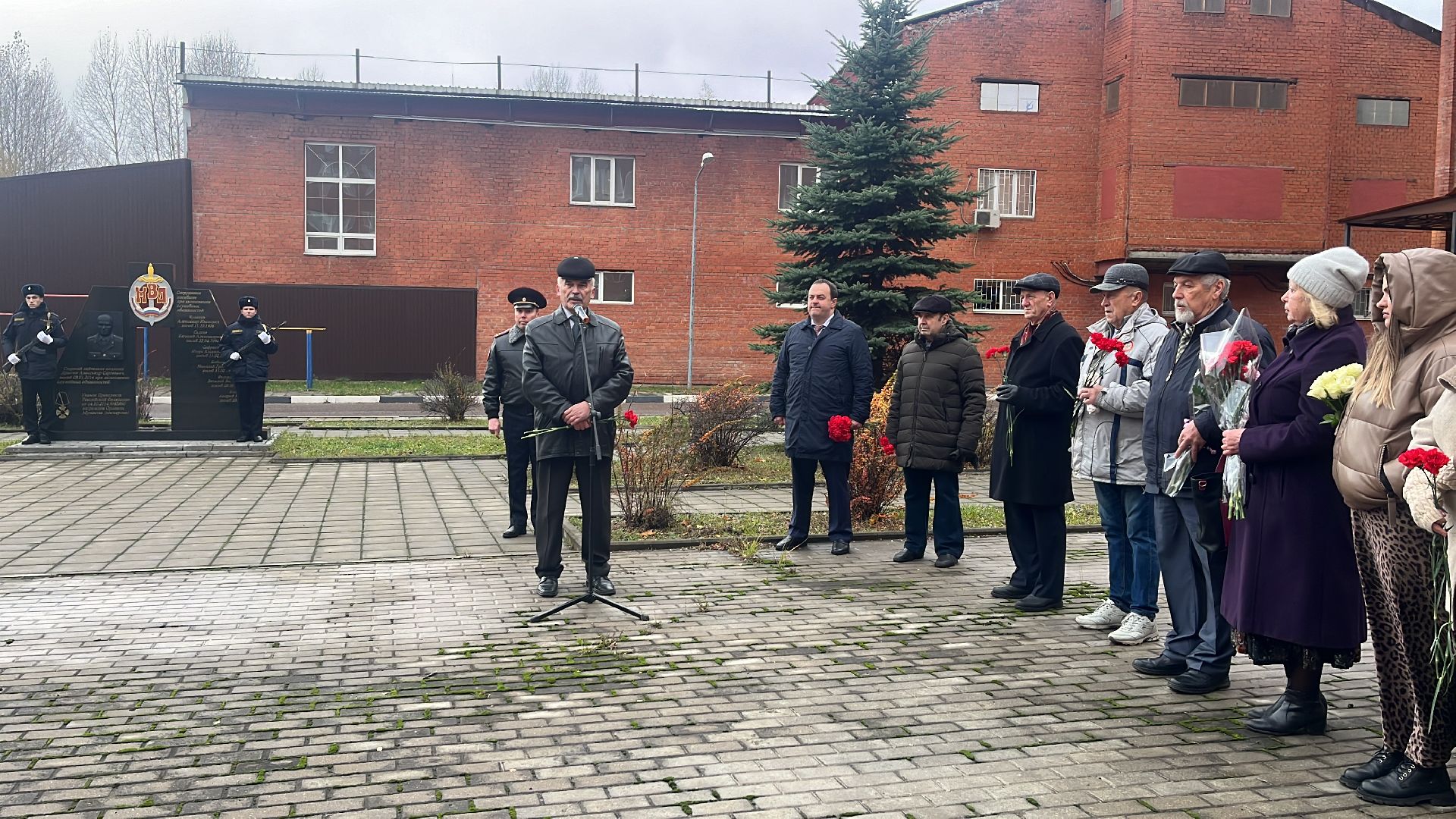 мвд, мвд россии, день полиции, полиция, память, полицейские, милиция, милиционеры, погибшие, товарищи,