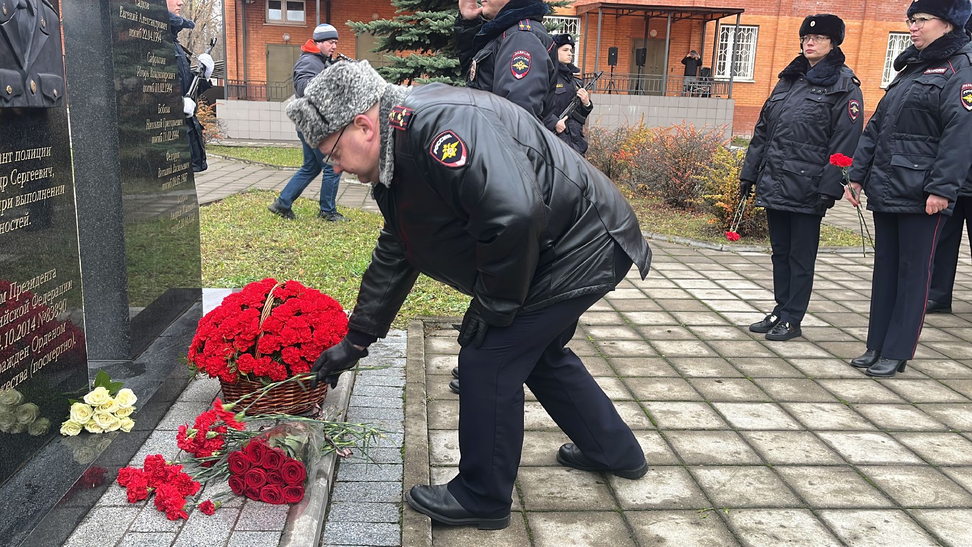мвд, мвд россии, день полиции, полиция, память, полицейские, милиция, милиционеры, погибшие, товарищи,