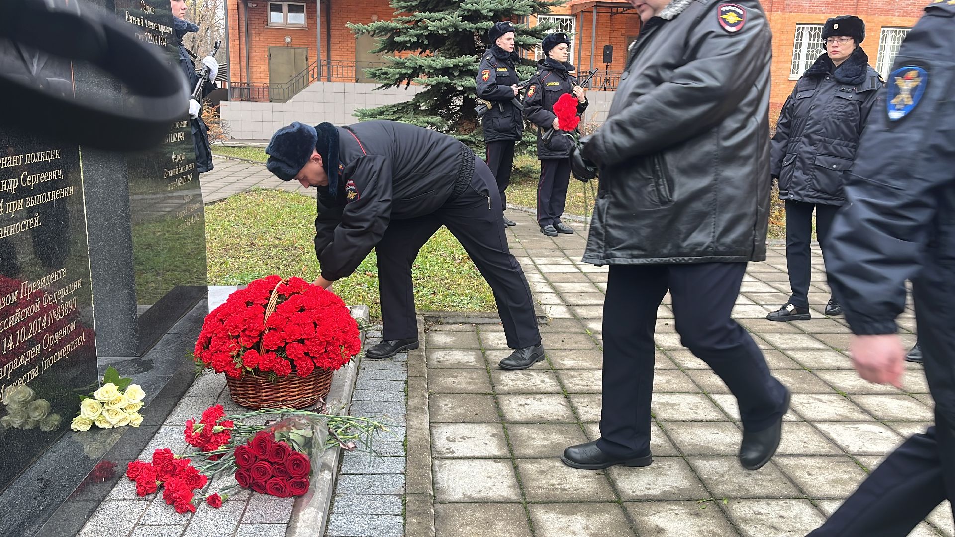 мвд, мвд россии, день полиции, полиция, память, полицейские, милиция, милиционеры, погибшие, товарищи,