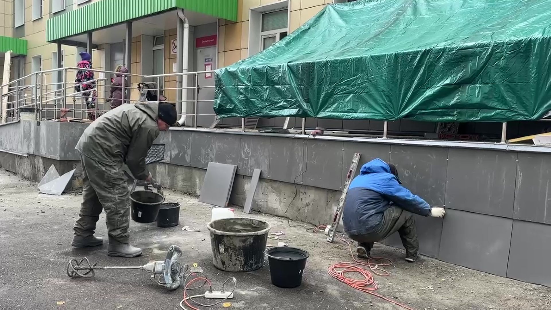 Реутов, вертикалки, ремонт фасада, медицина, строительство, детская поликлиника,