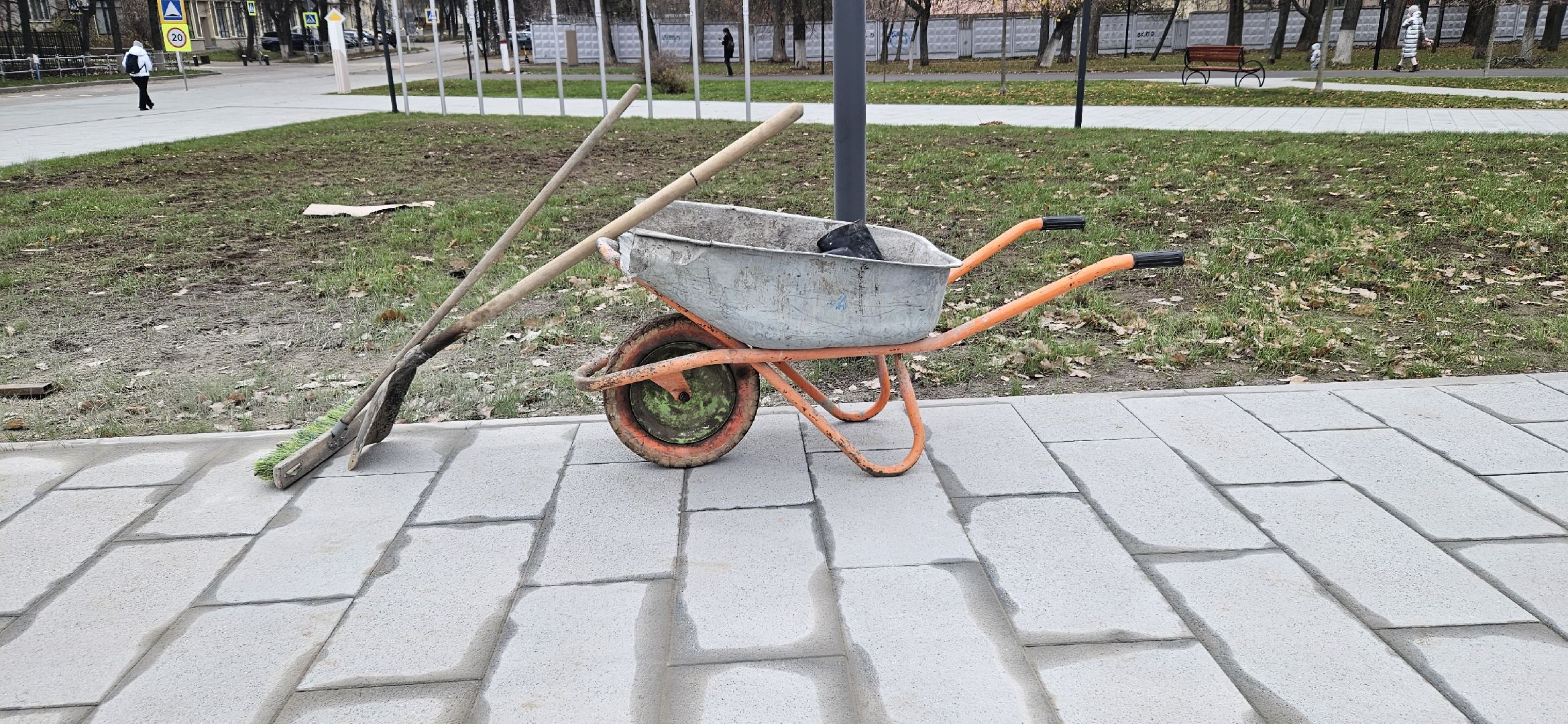 вечный огонь, сквер, Жуковский, уборка, вертикалки,