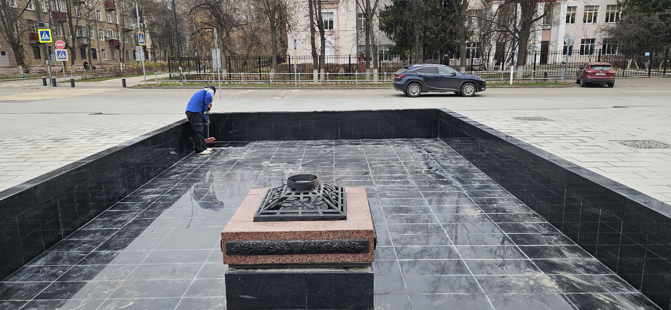 вечный огонь, сквер, Жуковский, уборка, вертикалки,