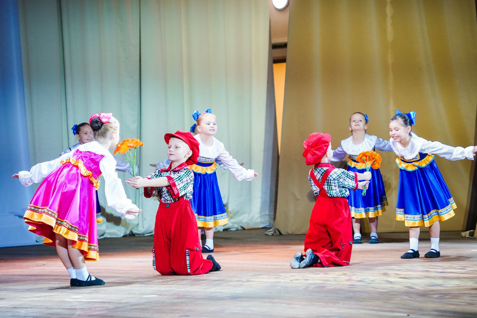 народный танец, России яркие узоры, фестиваль, конкурс, Шатура, ДК Нариманова, СКЦ Рошаль,