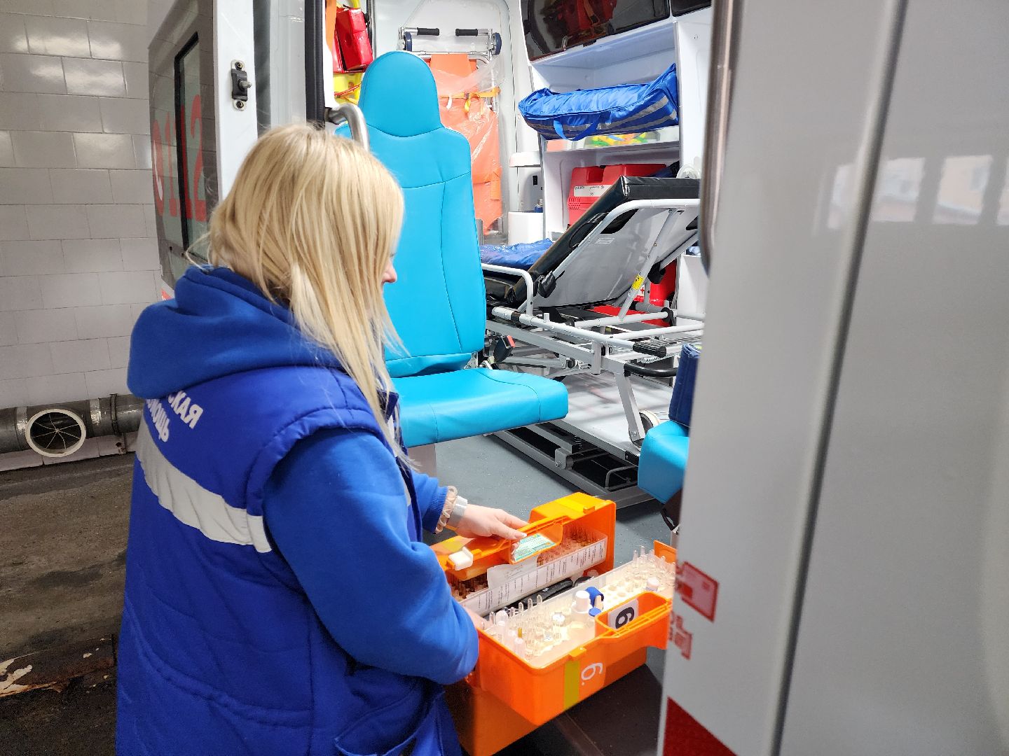 Чехов, подстанция скорой помощи, новые машины, автомобили Газель, оборудование, пополнение автопарка, региональная программа Здравоохранение, губернатор московской области, вертикалки,