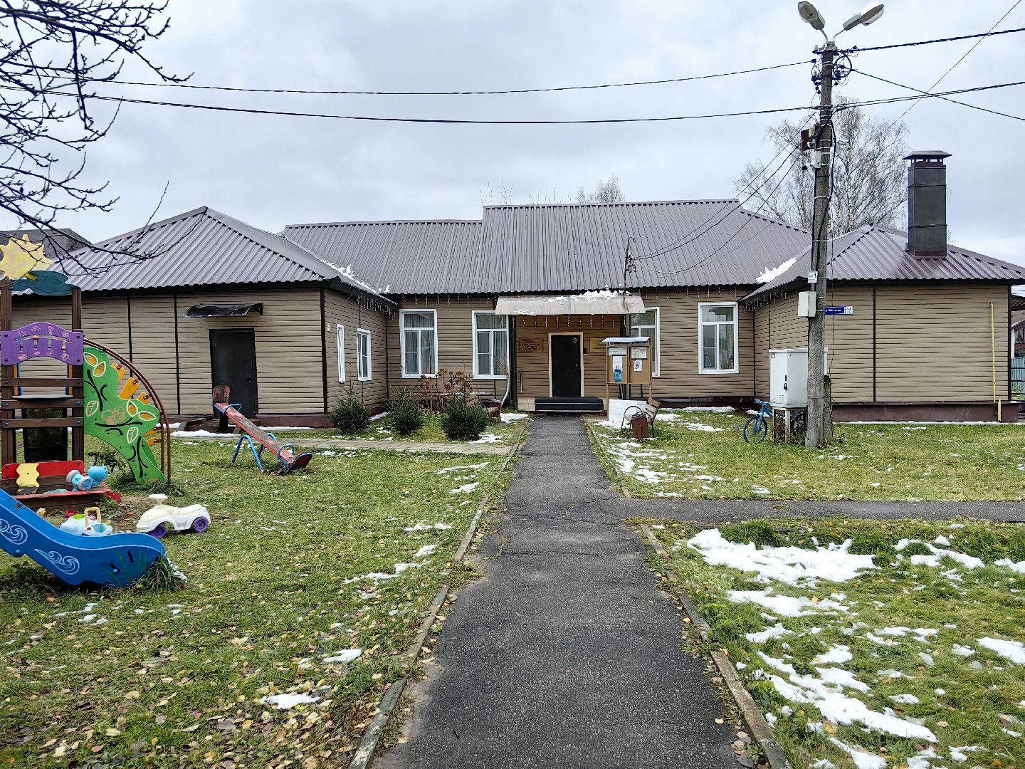 выставка кукол, предновогодняя выставка, дед мороз и снегурочка, папье-маше, Белая ворона, вертикалки