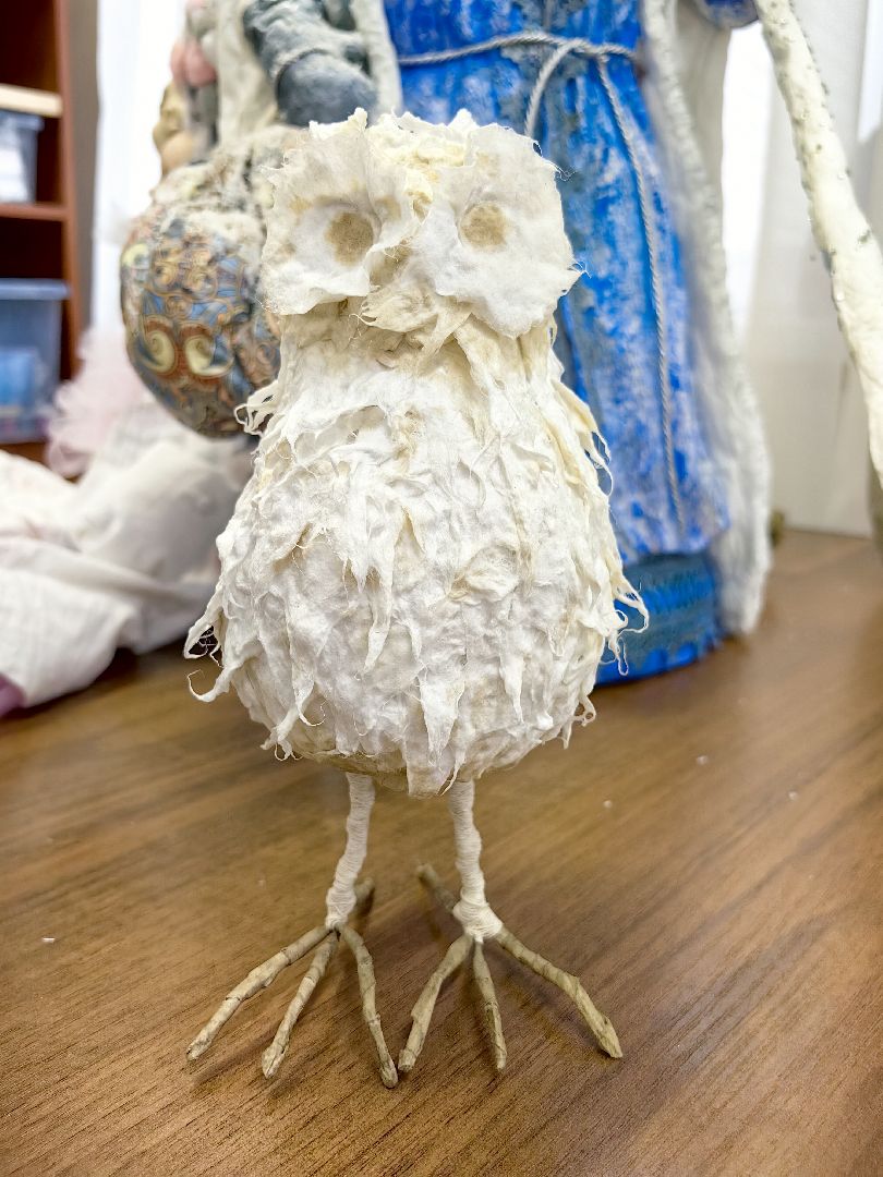 выставка кукол, предновогодняя выставка, дед мороз и снегурочка, папье-маше, Белая ворона, вертикалки