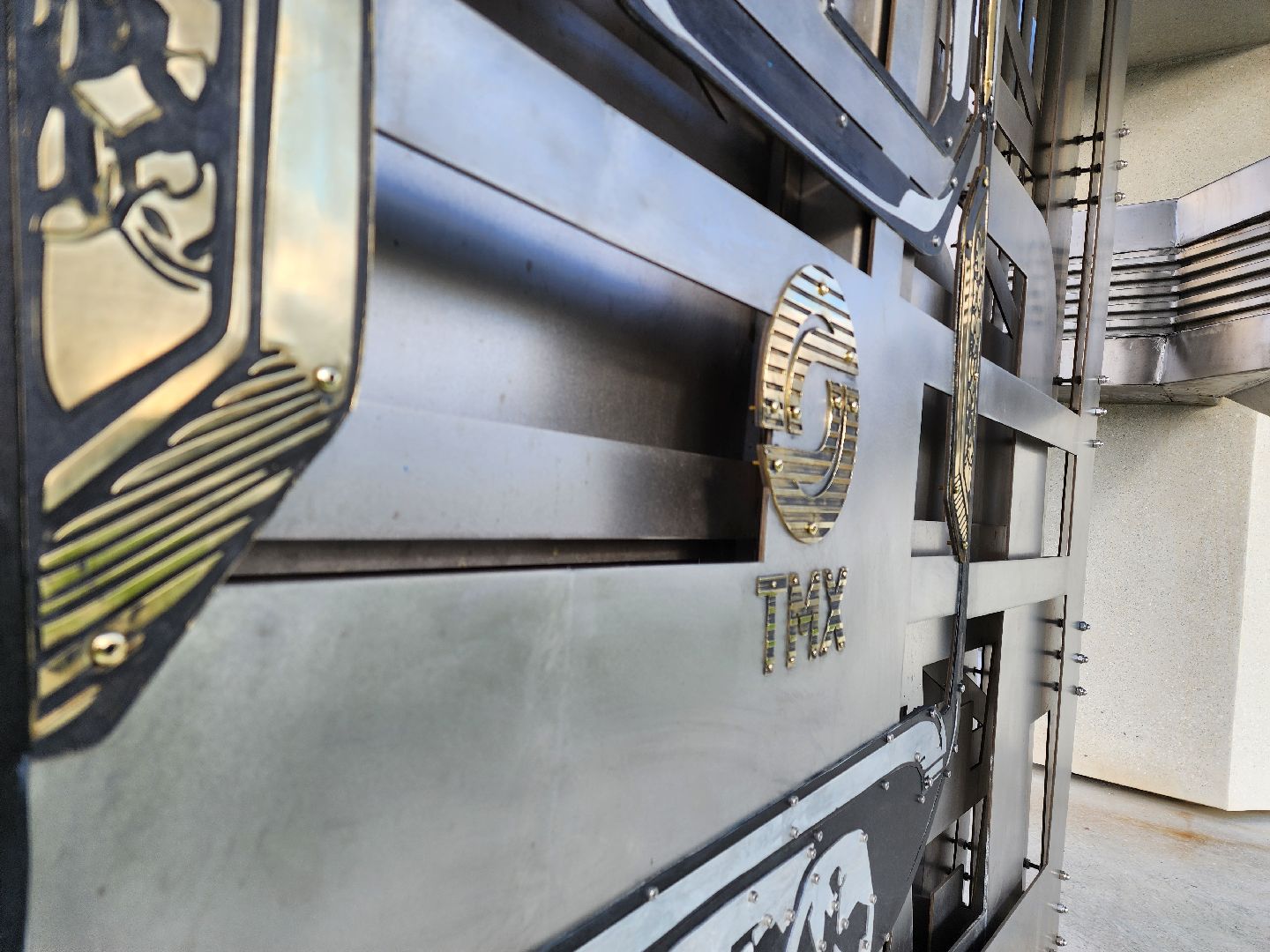 стела, въездная стела, вертикалки,