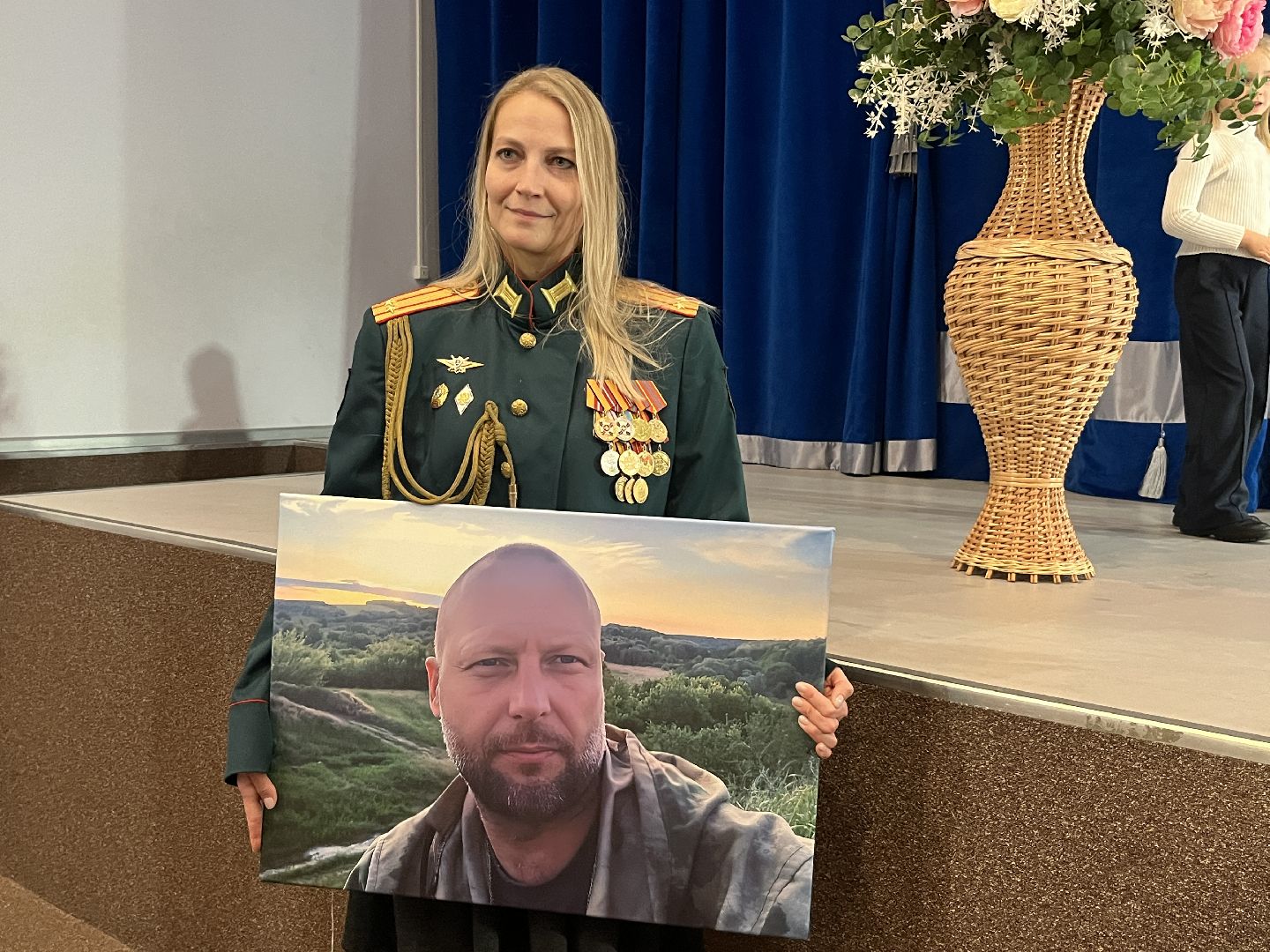 сво выставка, стипендия губернатора, хореографическая школа имени ирины зайцевой, наро-фоминск, памяти бойцов сво,вертикальное видео, вертикалка,