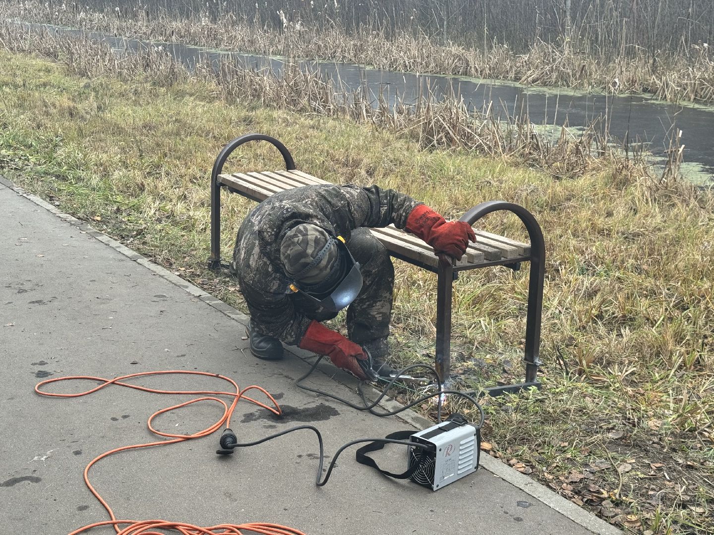 шаховская, установка лавочки, новая лавка, скамейки, вертикалки, добродел,