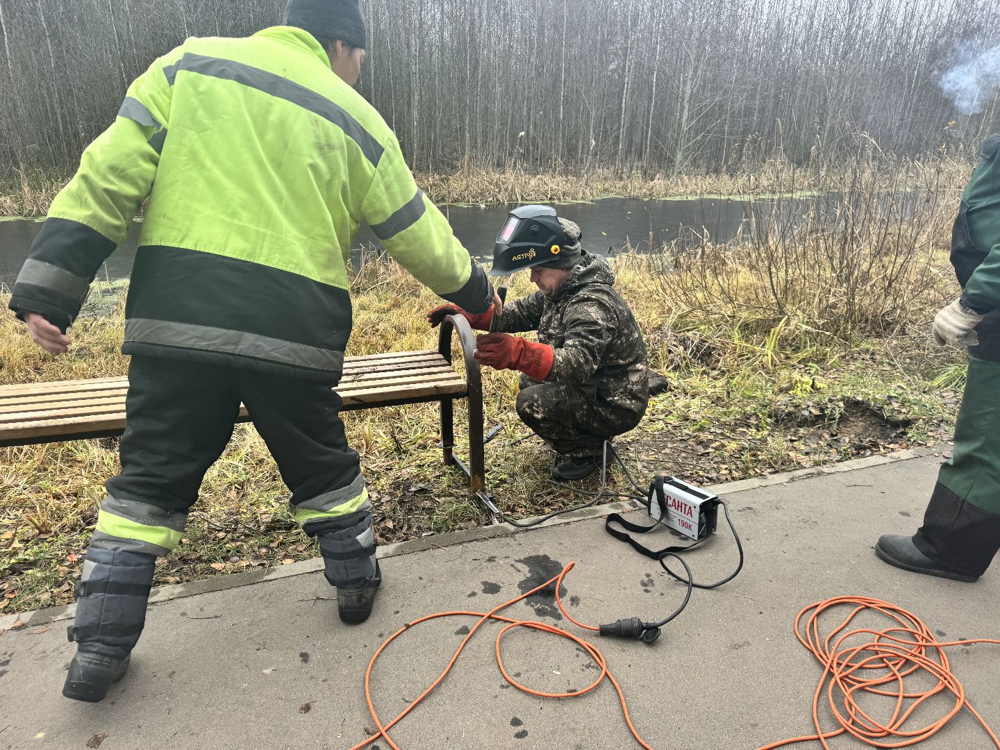 шаховская, установка лавочки, новая лавка, скамейки, вертикалки, добродел,