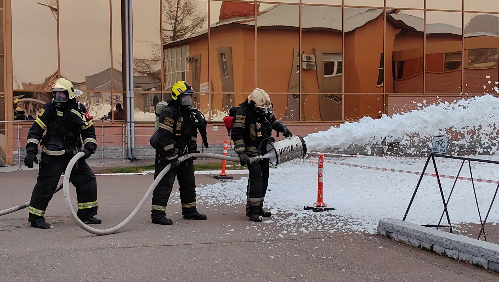 пожар, спасатели, мчс, ликвидация пожара, отряд, техника,