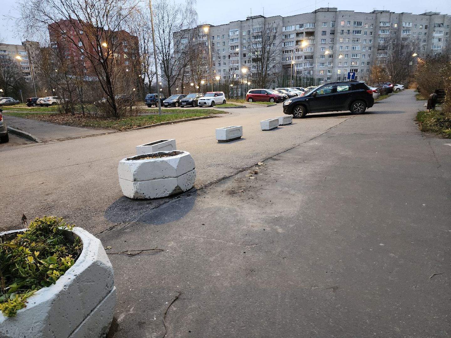 Черноголовка, Незаконная парковка, Парковка автомобилей,