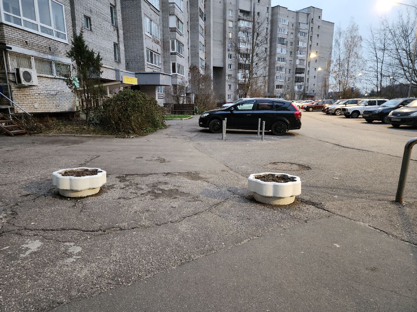 Черноголовка, Незаконная парковка, Парковка автомобилей,