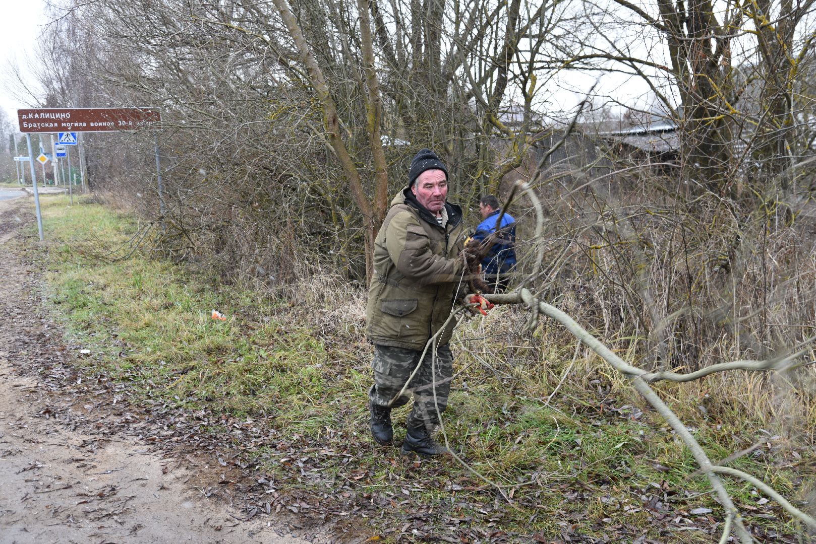 лотошино, калицино, населенный пункт воинской доблести, благоустройство, стела, вертикалки,
