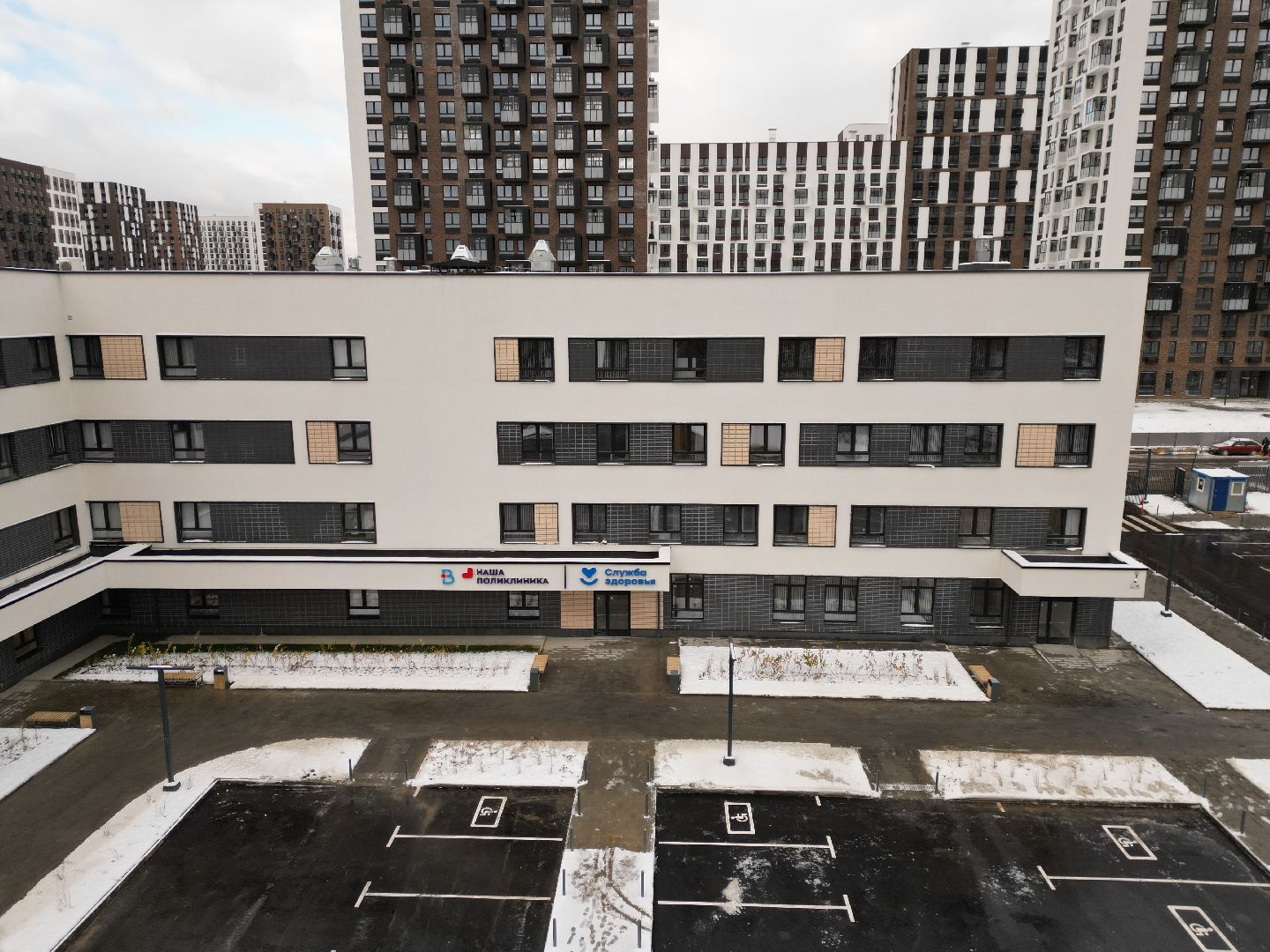 видео с коптера, поликлиника, строительство,