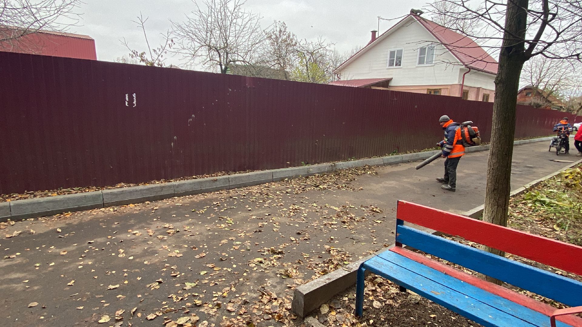 уборка двора, Листва, уборка листвы, истра, вертикалки,