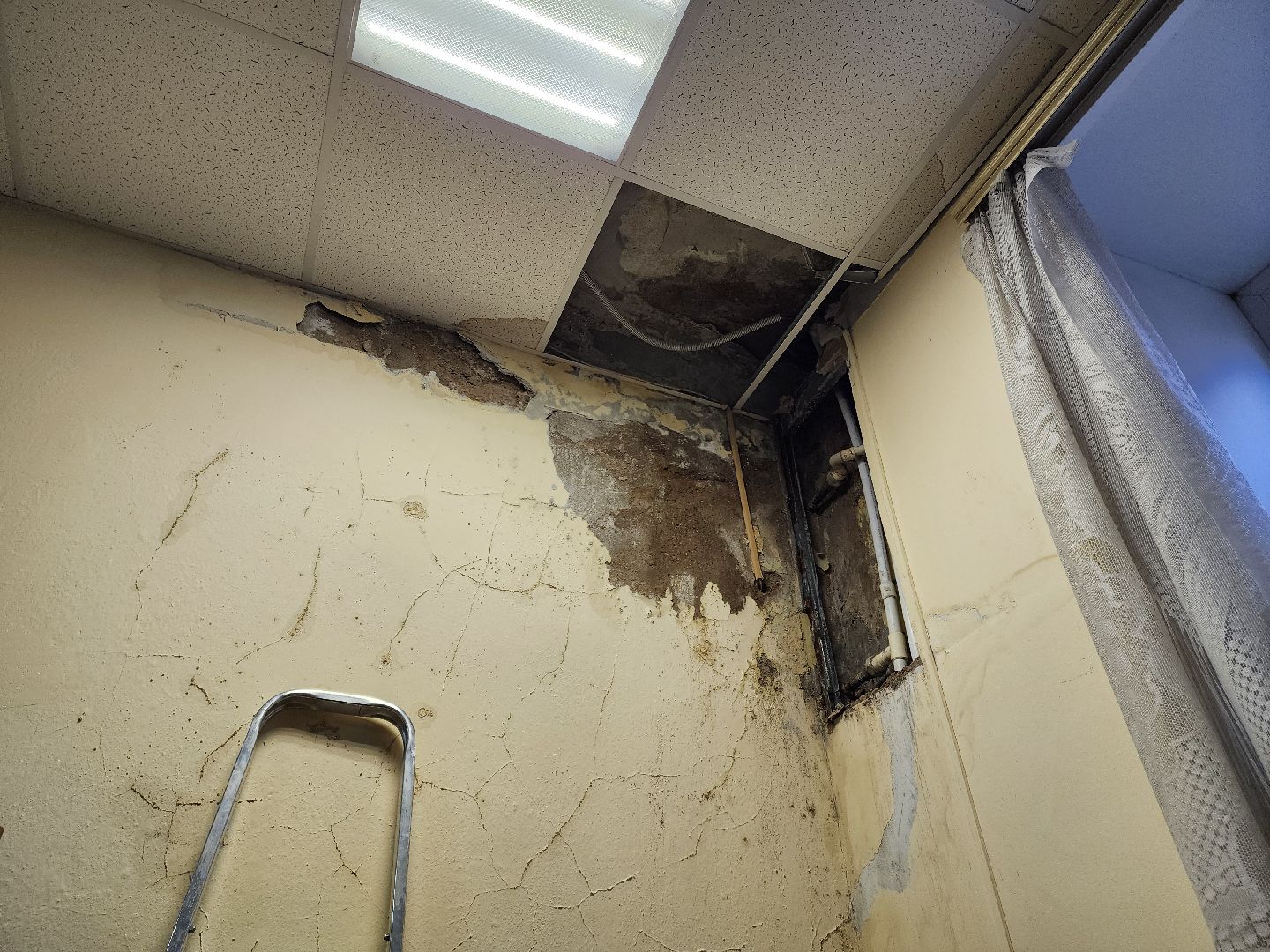 подольск, библиотека, Управляющая компания, прорыв трубы, Книги,