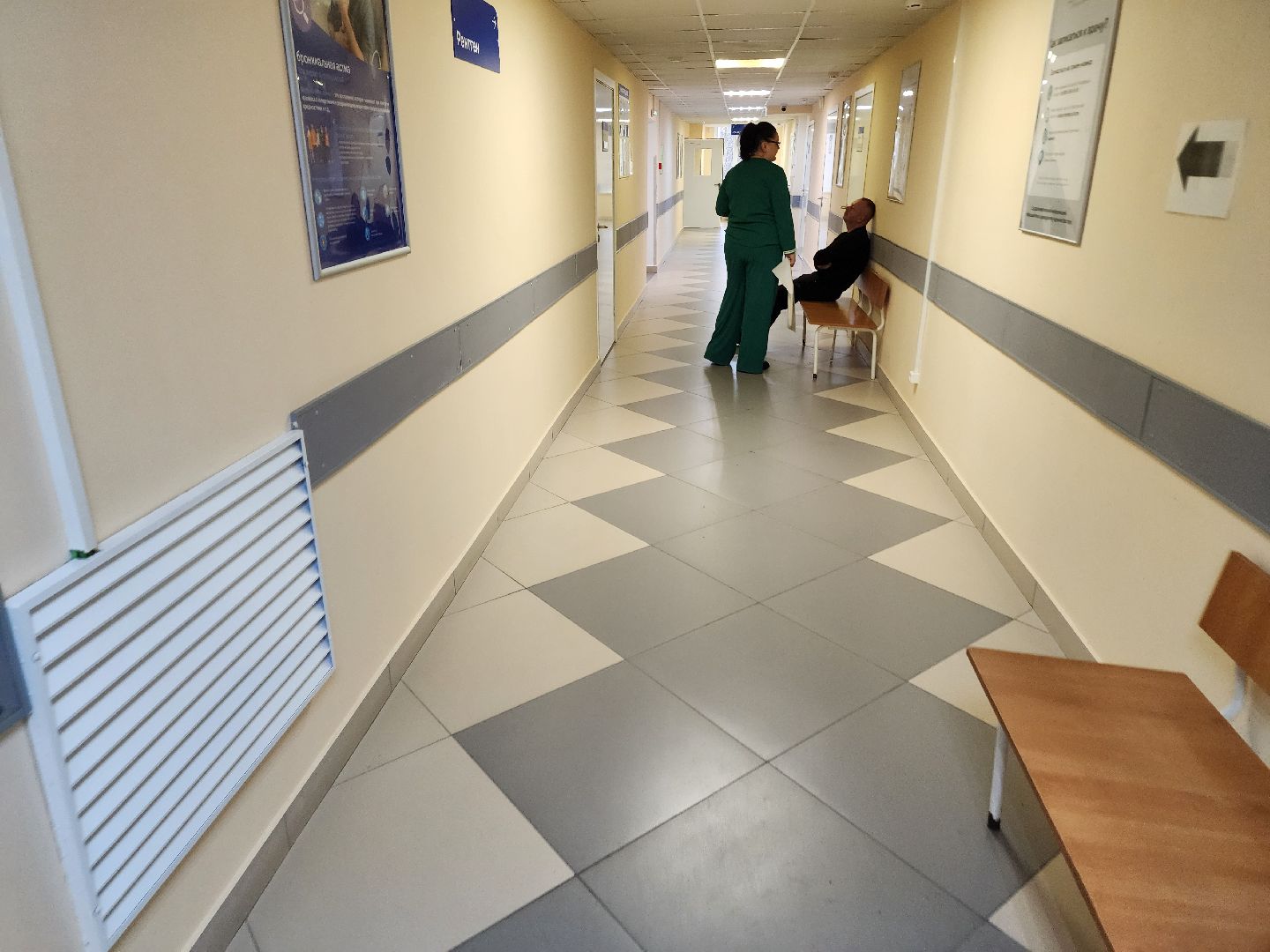 Чехов, Чеховская больница, взрослая поликлиника, улица Гагарина, новый врач, вертебролог, Георгий Цопанов, хирургия позвоночника,