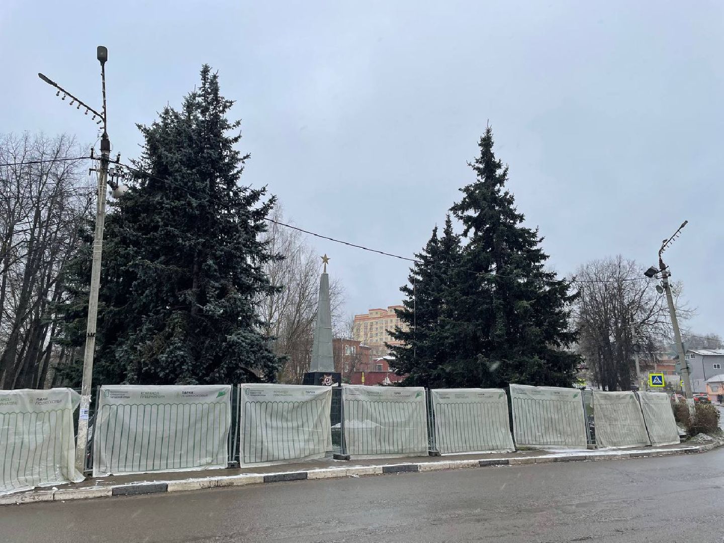 Дмитров, Сквер генерала Кузнецова в Яхроме, Минблаго, вертикалки,