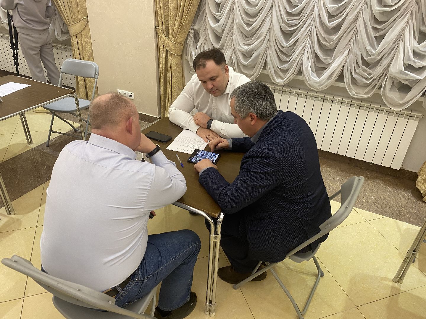 выездная администрация, встреча с жителями, власиха ЖКХ, капремонт домов власиха, Собрание собственников,вертикалка, вертикальное видео,